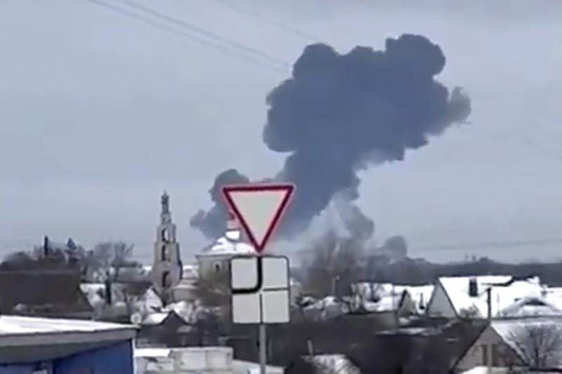  Zelenski anunţă că Ucraina va cere o anchetă internaţională în cazul avionului prăbuşit în Belgorod