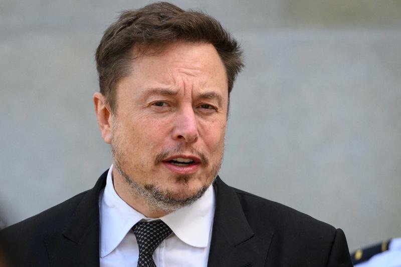  Miliardarul Elon Musk a anunţat că start-up-ul său Neuralink a realizat primul său implant cerebral