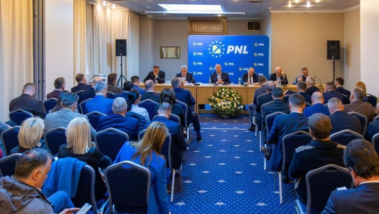  Antena3. Este război în PNL.  ultimele zece organizații de la alegerile viitoare vor fi dizolvate