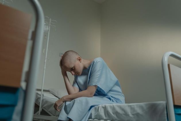  În România, un bolnav de cancer din 3 moare cu zile