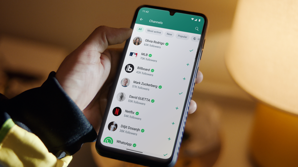  WhatsApp pregăteşte lansarea suportului pentru alte aplicaţii de comunicare