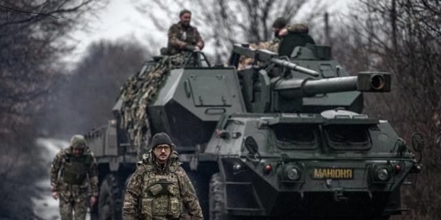  Ucraina îşi retrage unităţi din unele părţi din Avdiivka. Luptele infernale, mai aprige decât la Bahmut