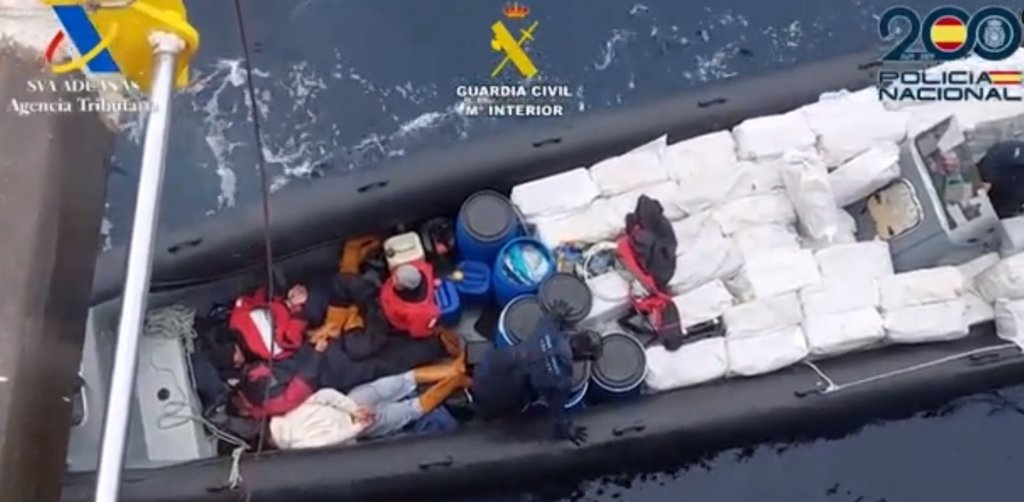  Un român și un moldovean, considerați cei mai periculoși traficanți de cocaină pe ruta atlantică, au fost capturați în insulele Canare
