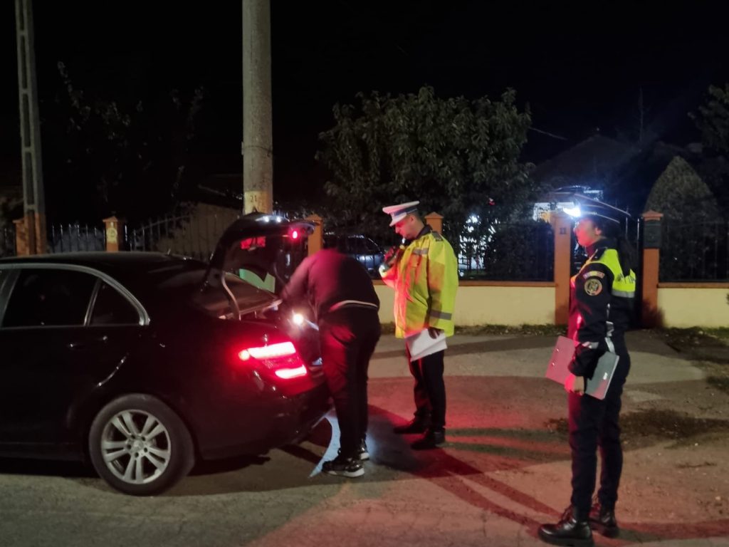  Ce au mai picat în plasa polițiștilor în weekend: 139 de vitezomani, 9 șoferi beți, zeci de șoferi care nu respectă regulile de circulație