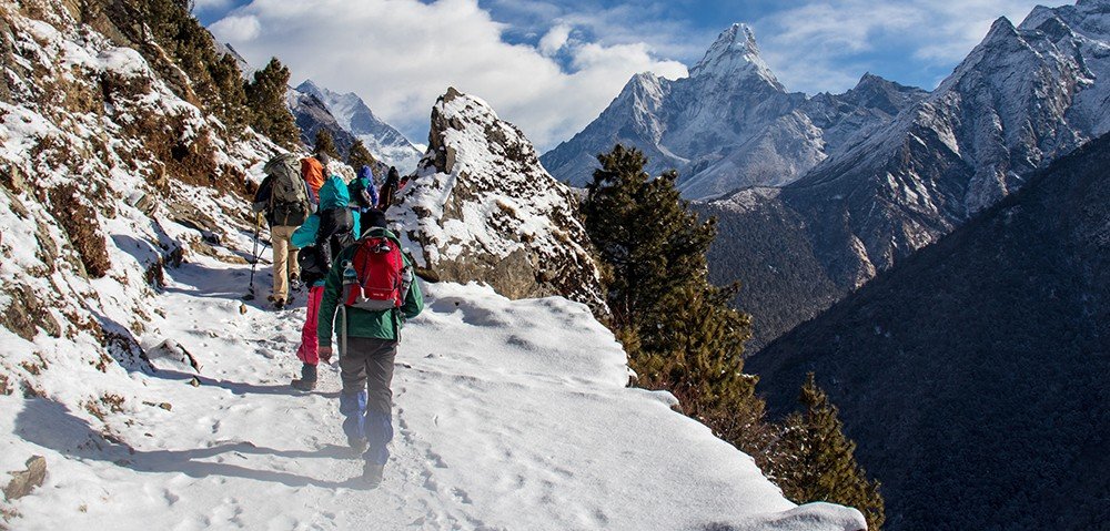  Nepalul va solicita tuturor alpiniştilor care urcă pe Muntele Everest să folosească cipuri de localizare