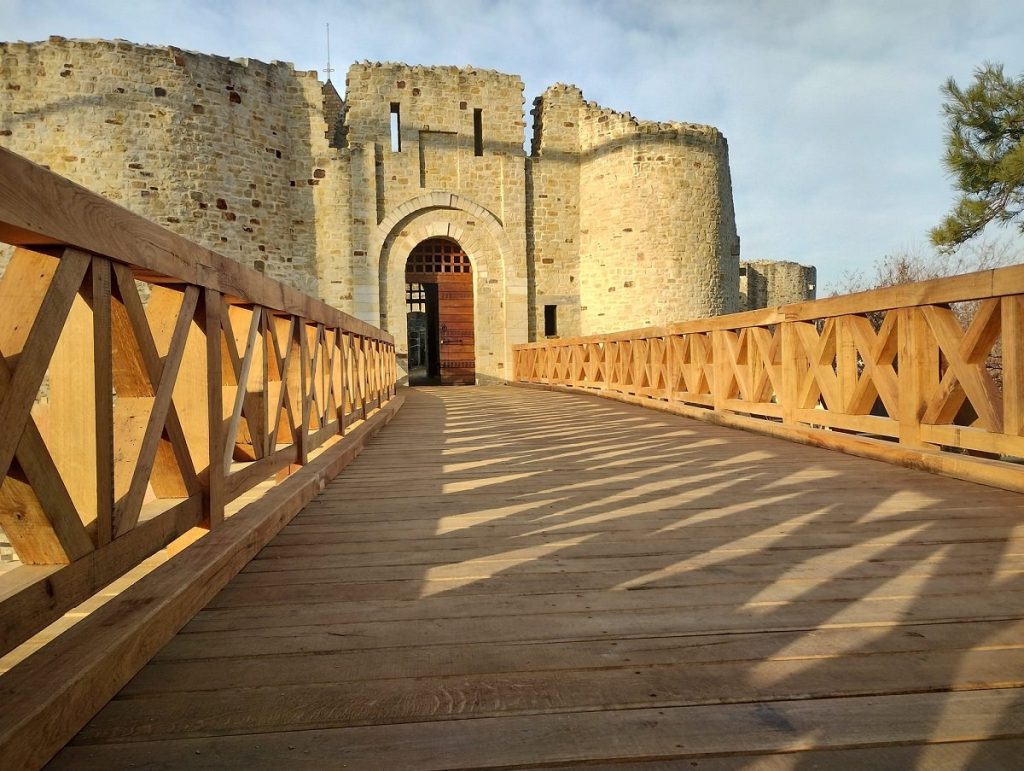  Se redeschide Cetatea de Scaun a Sucevei, după ce a fost restaurat podul de acces