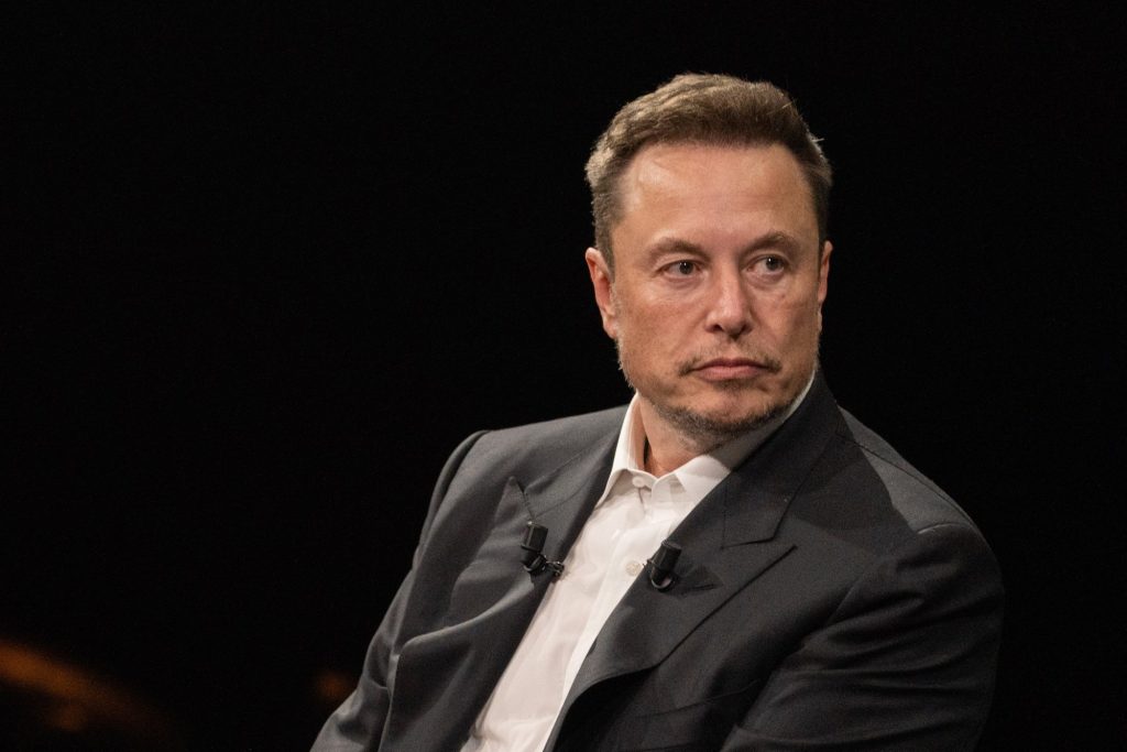 Elon Musk a dat în judecată OpenAI şi pe CEO-ul acesteia, Sam Altman, pentru încălcarea misiunii lor iniţiale
