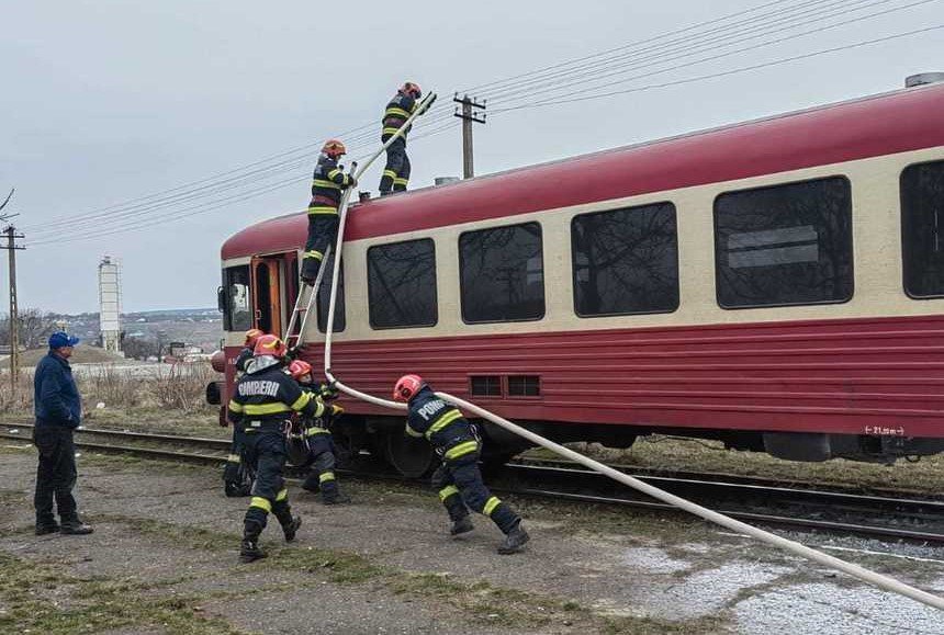  Incendiu la un tren care circula pe ruta Iaşi-Hârlău