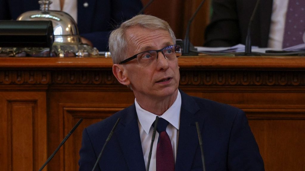  Rotativă guvernamentală în Bulgaria: Premierul Nikolai Denkov a demisionat