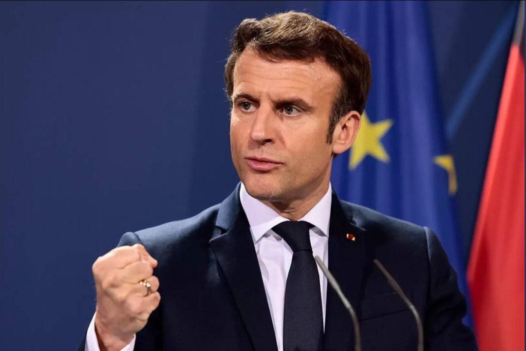  Kremlinul îl acuză pe Emmanuel Macron că amplifică „implicarea directă a Franţei” în război