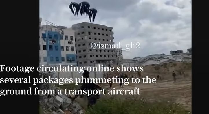  VIDEO Cel puțin cinci persoane au murit în Gaza, după ce au fost strivite de ajutoarele umanitare parașutate din avion