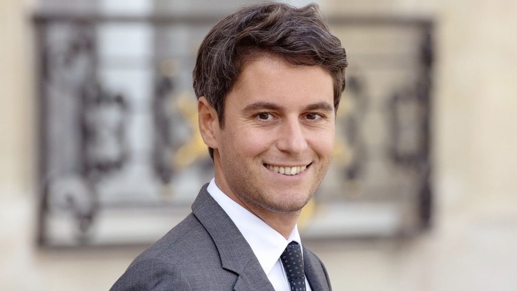  Premierul francez Gabriel Attal vrea să le reducă părinţilor divorţaţi săptămâna de muncă la patru zile