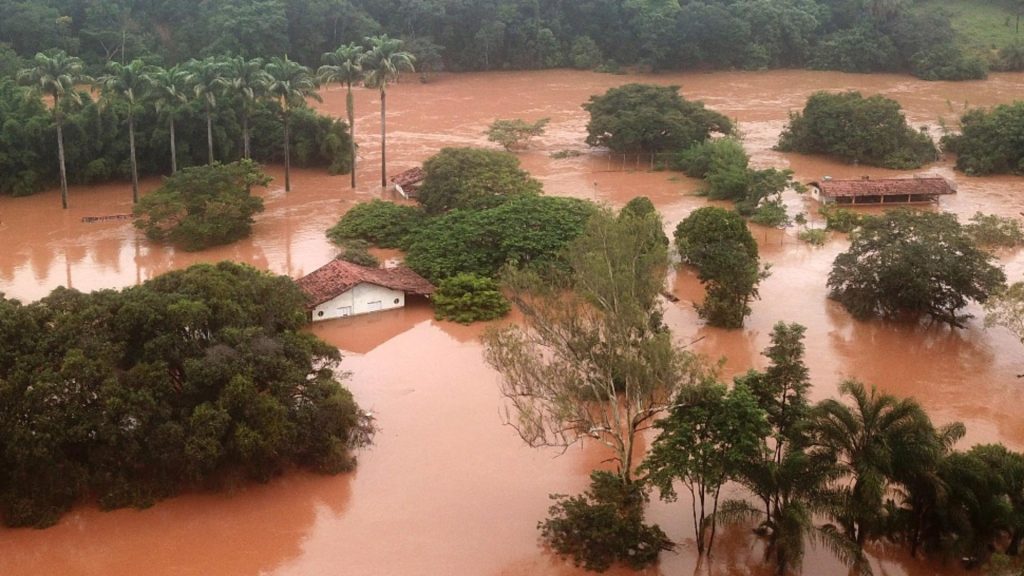  Brazilia: Cel puțin 25 de persoane, ucise de o furtună extremă care a lovit după valul de căldură cu temperaturi resimțite de peste 60 de grade