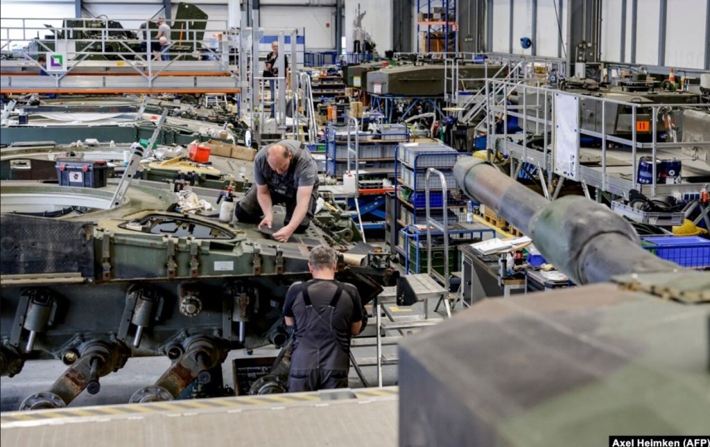  Producătorul german de armament Rheinmetall va produce în Ungaria componente pentru vehicule electrice şi alimentate cu hidrogen