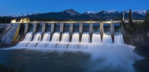 Hidroelectrica scumpește energia electrică cel puțin pentru o parte din populație