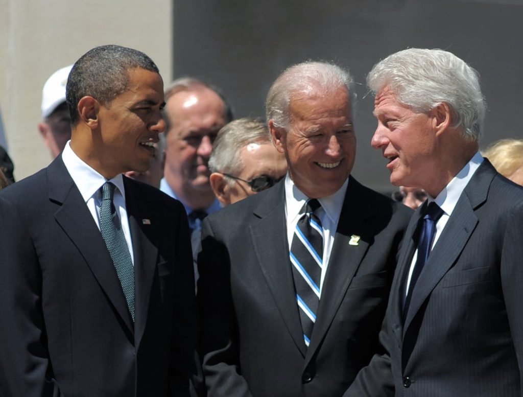  Obama şi Clinton îşi unesc forţele pentru a strânge 25 de milioane de dolari pentru campania lui Biden