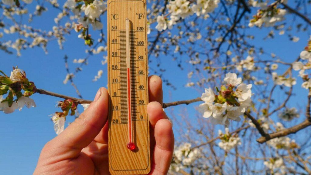  Recorduri de temperatură în România. În weekend se vor înregistra și 29 de grade