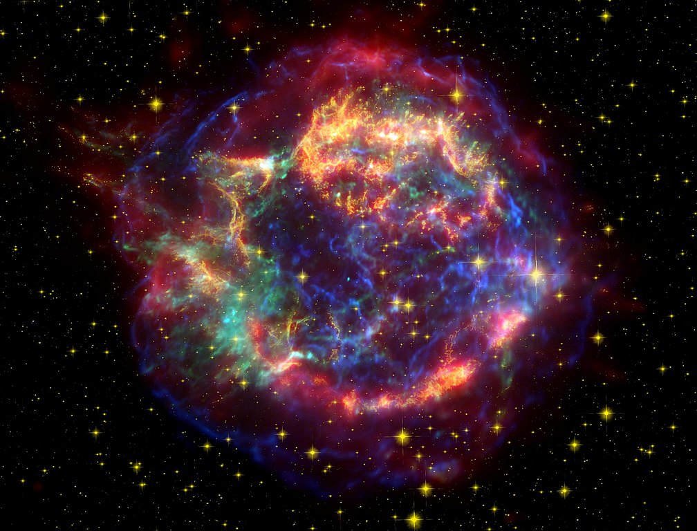  Un nou studiu dezvăluie secretele ascunse ale prafului stelar din supernove