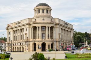 Peste 2 zile se termină reabilitarea de 2 ani și 2 mil. euro: e cea mai mare bibliotecă din Moldova și un edificiu emblematic al țării