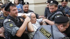 Mandat de arestare în Rusia pe numele fostului campion de șah Garry Kasparov