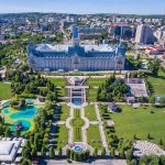 Iași, capitală a Moldovei - ce rol au jucat în istoria regiunii râurile, munții și câmpiile din zonă?