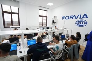 FORVIA HELLA România modernizează un laborator de studiu pentru studenți în Iași (P)