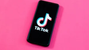 Popularitatea TikTok în rândul politicienilor europeni creşte, în ciuda temerilor legate de securitate