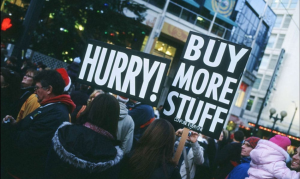 Valentin Lazea / Cinci tendințe care prevestesc declinul consumerismului