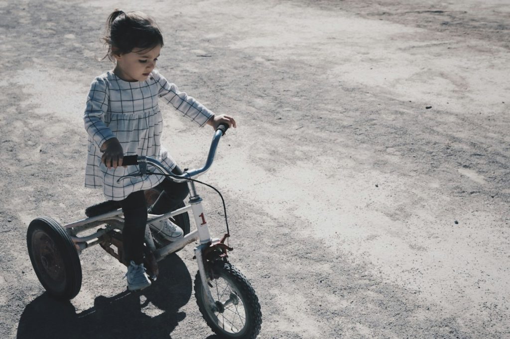  Cadouri care încurajează activitatea fizică și explorarea: de ce tricicletele sunt alegerea ideală pentru copiii mici (P)