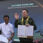 Elon Musk şi ministrul indonezian al sănătăţii au lansat serviciul de internet prin sateliţi Starlink pentru sectorul sănătăţii