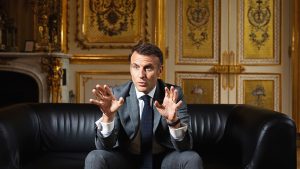 Probleme în paradis: Macron nu exclude vânzarea unor bănci franceze către rivale europene