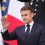 Macron se duce de urgenţă 