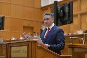 Marius Ostaficiuc, candidat AUR la CJ Iaşi: „Ieşenii nu mai pot fi păcăliţi! Judeţul nu merităsă aştepte ani la rând pentru drumuri promise pe hârtie” (P)