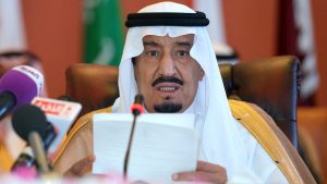 Regele saudit este supus unor analize medicale din cauza febrei mari şi a durerilor articulare