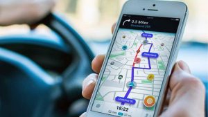 Șoferii care folosesc Waze în Spania riscă amenzi de 6.000 de euro