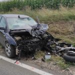 Un autoturism s-a izbit de două motociclete: O persoană a murit pe loc