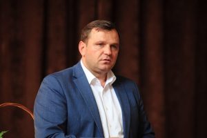 Un fost aliat candidează împotriva Maiei Sandu la preşedinţia Republicii Moldova