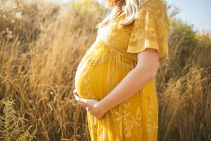 Consumul de alcool în timpul sarcinii poate distruge viața copiilor: care sunt riscurile alcoolismului fetal
