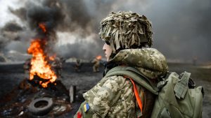 Ucraina se retrage în „anumite zone” ale frontului de nord, la Lukianţi şi Vovceansk, din calea ofensivei ruse