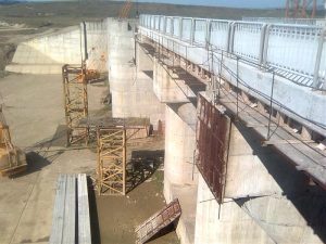 Prima încercare de închidere a barajului de la Pașcani a eșuat