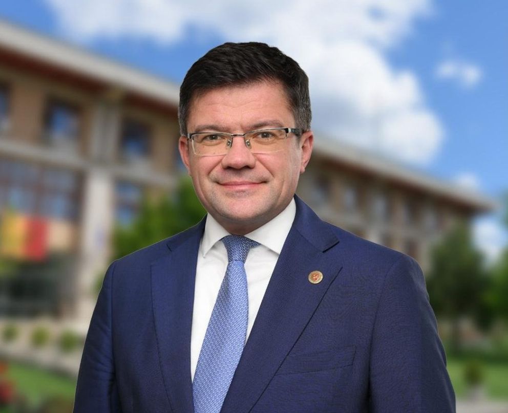 Costel Alexe, Președintele Consiliului Județean Iași vă urează sărbători frumoase! (P)