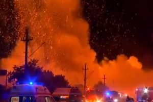 Patronii stației GPL care a explodat anul trecut (5 morți) dau vina pe pompieri pentru tragedie