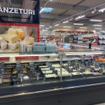Kaufland versus OPC: până când e bună de mâncat brânza la calup? S-a decis la Judecătoria Iași