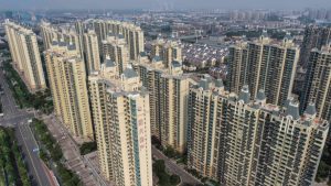 China mai aruncă în piață încă 42 de miliarde de dolari în speranța că va calma tensiunile din zona imobiliară