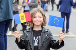 Parlamentul Republicii Moldova a votat hotărârea privind organizarea pe 20 octombrie a referendumului asupra aderării la UE