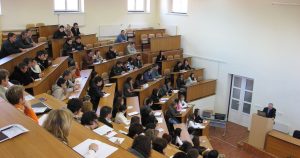 Peste 70 de de studenți din 9 țări europene au dezbătut la Iași importanța alegerilor europarlamentare