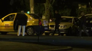 Doi flăcăi au mers 40 de kilometri cu taxiul pentru o prostituată, dar au căzut într-o capcană sexuală