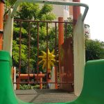Cum ”repară” Primăria Iași toboganele stricate din parcurile copiilor: le blochează de tot