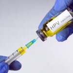 Studiu: Vaccinarea împotriva HPV reduce cu 90% din cazurile de cancer de col uterin